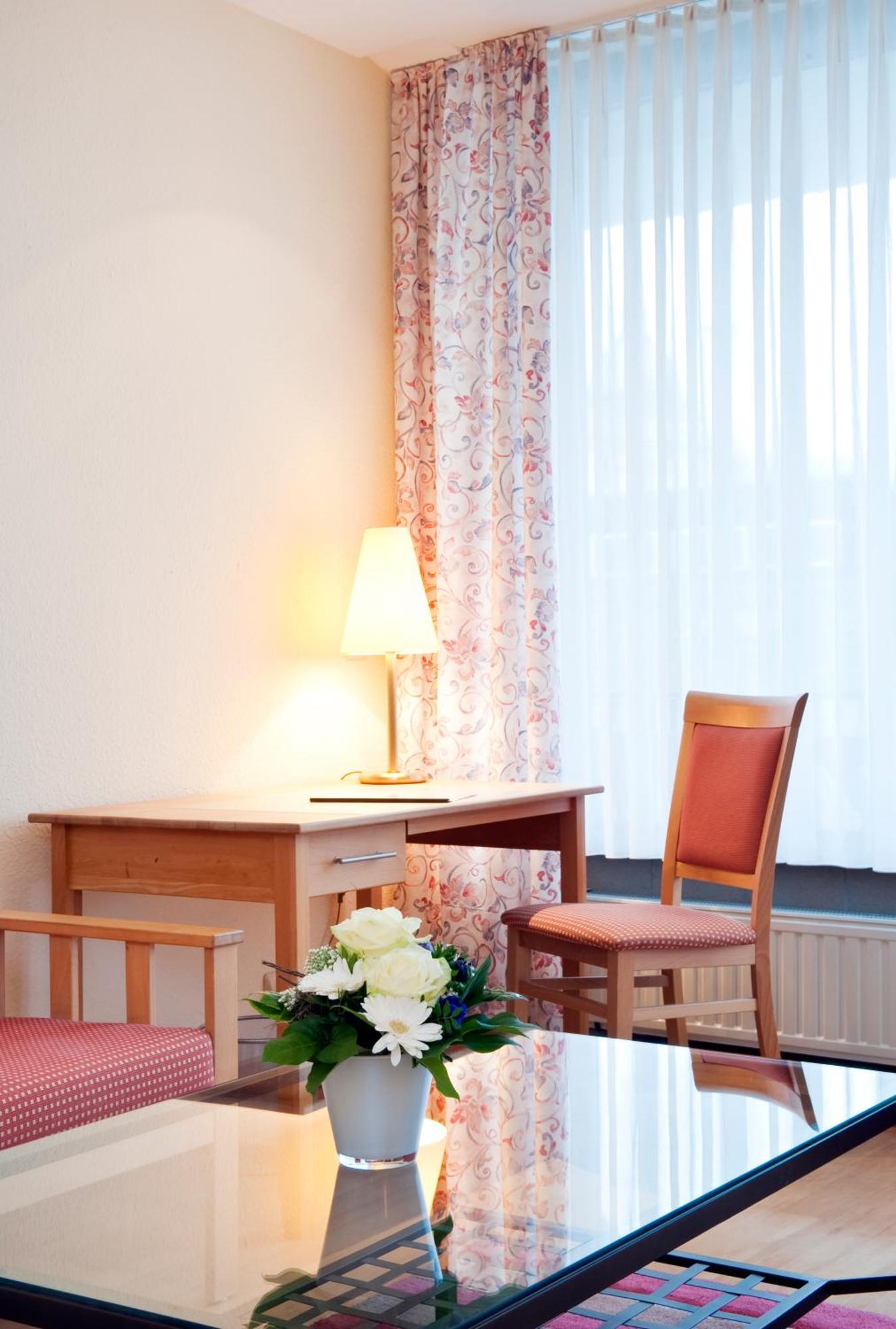 Appartements Am Kleeblatt ヴッパータール エクステリア 写真